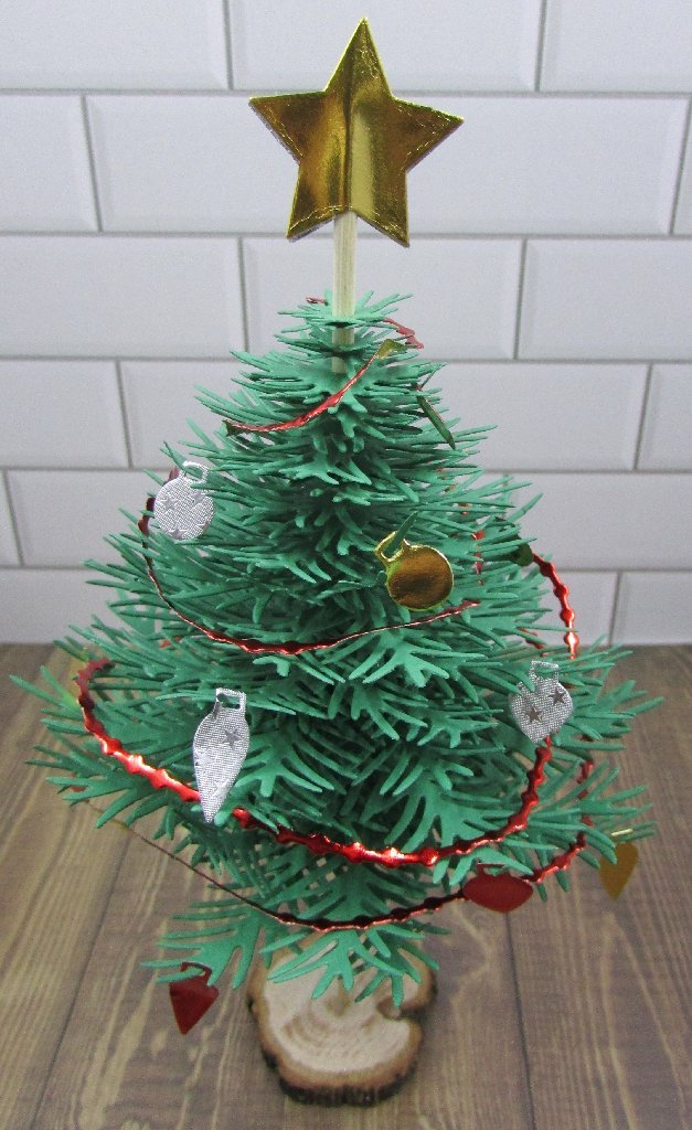 Create A Fun Christmas Tree BY Diana Soling | Rinea