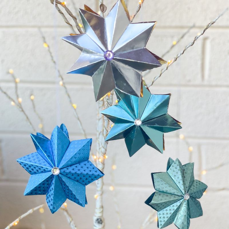 Foiled Paper 3D Star by Jessa Plant | Rinea