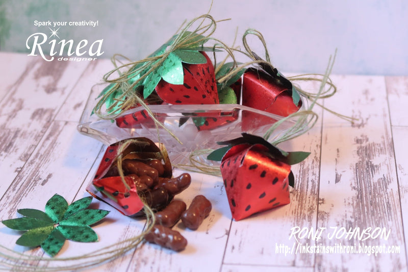 Create Filled Strawberry Treat Boxes by Roni | Rinea